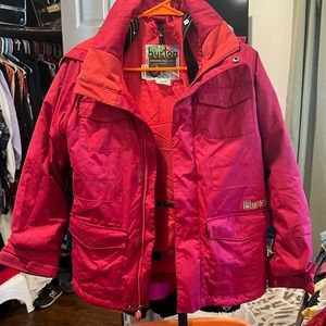 Girls Burton Snowboard coat size medium 10/12. Like new condition.